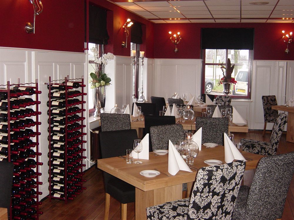 Hotel Restaurant De Buizerd Langedijk Eksteriør billede